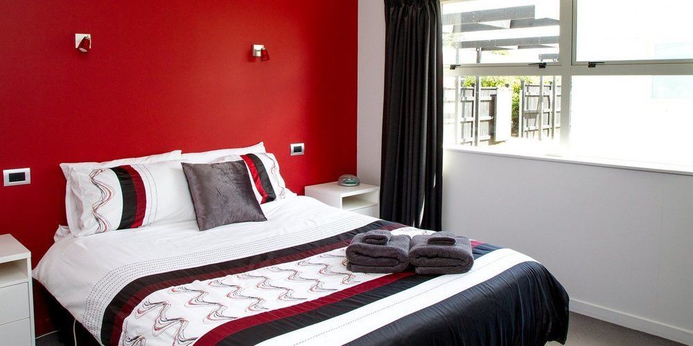 Two Four Cologne Villa Martinborough Luaran gambar