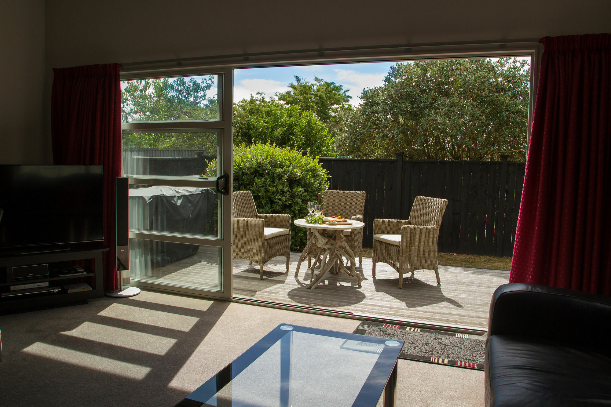 Two Four Cologne Villa Martinborough Luaran gambar