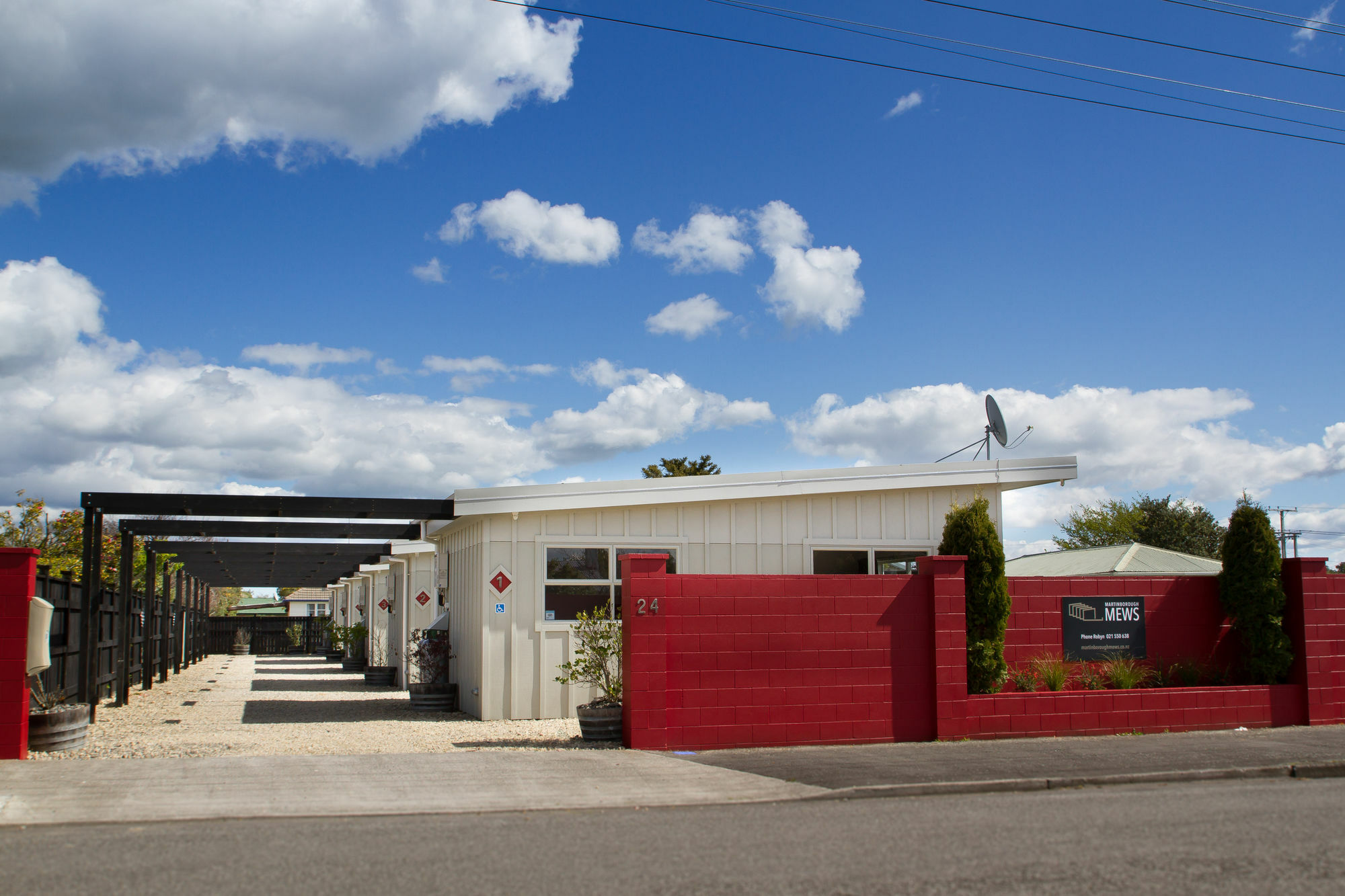 Two Four Cologne Villa Martinborough Luaran gambar